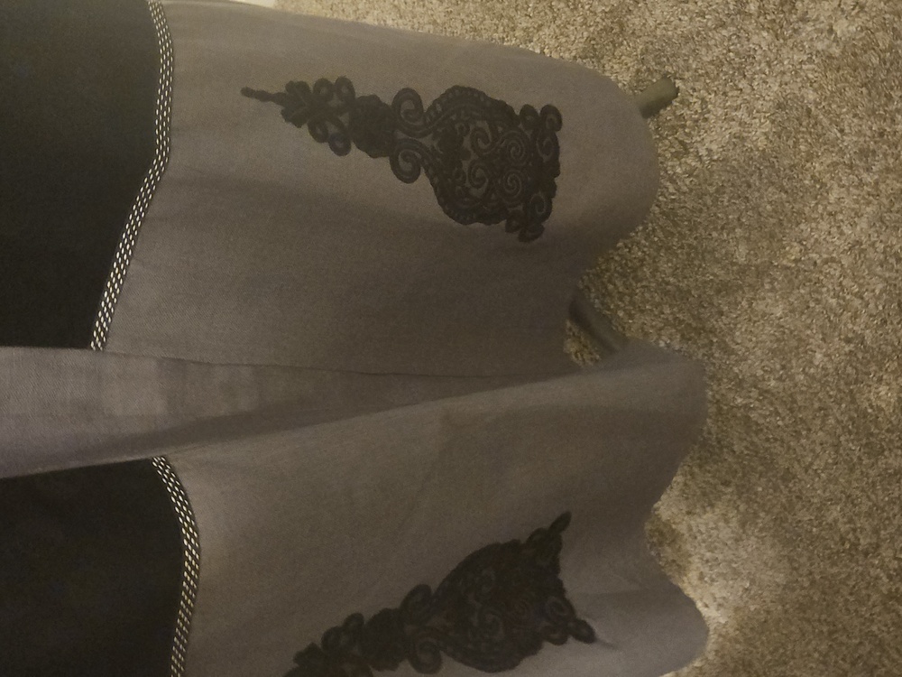 Eid, Ramadan Black And Gray Abaya - Picture 2 of 8